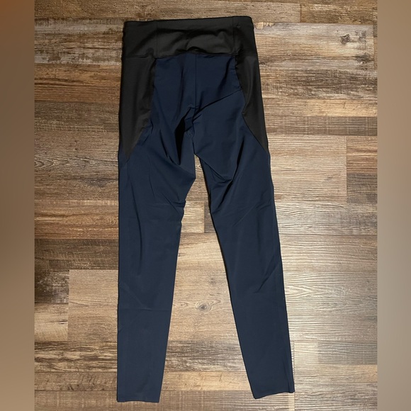 A Day Throw It Higher Leggings - Picture 2 of 4